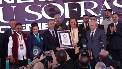 Afyonkarahisar'dan dev rekor: 81 ilin lezzetleri dünya tarihine geçti