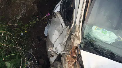 Ordu'da sabah saatlerinde korkutan kaza: Öğrenci servisi devrildi