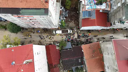 Ayazağa'da sel felaketinin bilançosu havadan görüntülendi: Stadyum çamur deryasına döndü