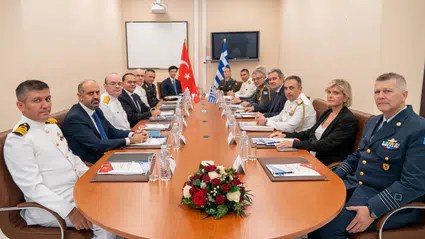 Ege'de diplomasi trafiği: Türk ve Yunan heyetleri Girit'te bir araya geldi