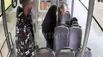 Edirne'de toplu taşımada panik anları: Şoförlerin soğukkanlı müdahalesi kamerada