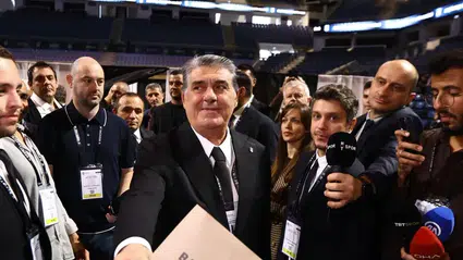Serdal Adalı yeniden Beşiktaş Başkanı seçildi