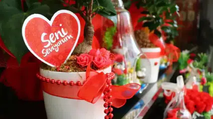 TESK: Sevgililer Günü esnafın yüzünü güldürdü, satışlar yüzde 35-40 arttı