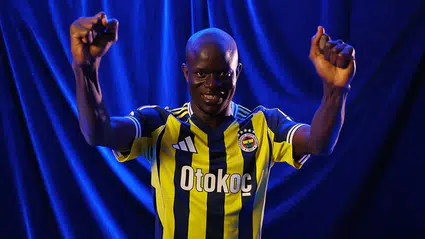 Fransız yıldız oyuncu Kante, Fenerbahçe'ye imzayı attı