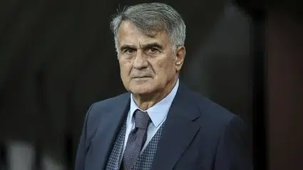 Şenol Güneş'ten soyunma odasına Sevgililer Günü notu
