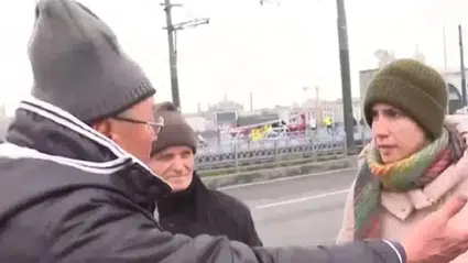 Vegan kadın, balıkçının saatler süren emeğini saniyeler içinde yok etti: Balıkların hayatına müdahale ediyor