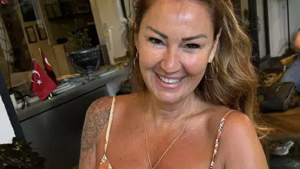 Pınar Altuğ’dan “cenazede başörtüsü” tartışmasına net çıkış: Ben kapatmayanlardanım