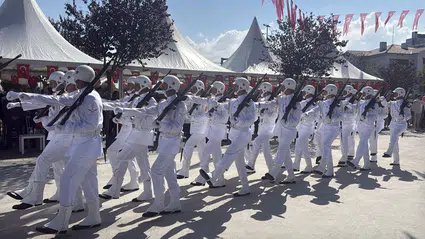Yalova'da 30 Ağustos coşkusu: Meydanlarda birlik ve beraberlik vurgusu
