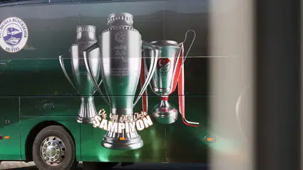 Muğlaspor’un tarihi üç yıllık şampiyonluk serisi otobüs tasarımına taşındı