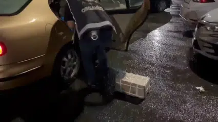 İstanbul'da silah kaçakçılığı operasyonu: 120 tabanca ele geçirildi, 3 gözaltı