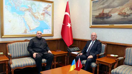 Ankara'da kritik kabul: Bakan Güler, Ukrayna'nın güvenlik zirvesindeki ismi ağırladı