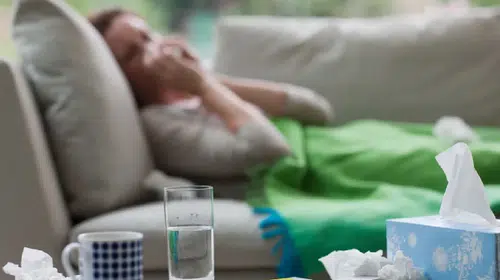 Soğuk algınlığı efsaneleri: Aşı, ıslak saç ve tavuk çorbası hakkında bilmeniz gerekenler