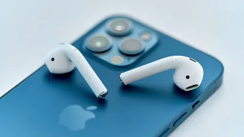 iPhone kullanıcıları artık kablosuz kulaklıkla anında çeviri yapabilecek