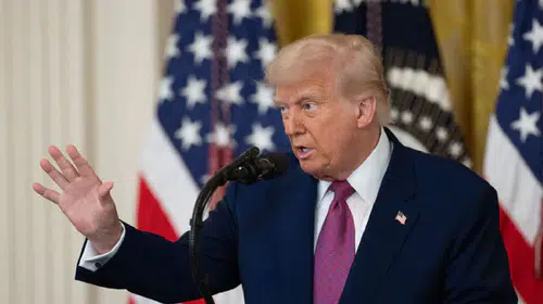 Trump: İran tamamen yenildi ve anlaşma istiyor