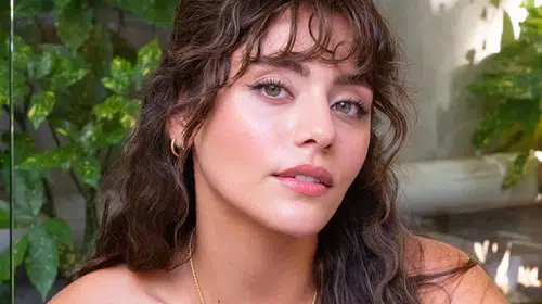 Sıla Türkoğlu’nun lise yıllarına ait fotoğrafı sosyal medyada gündem oldu