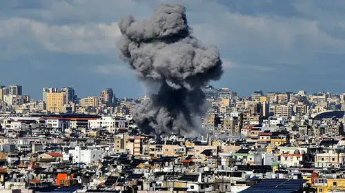 İsrail, Lübnan'ın güneyinde kara saldırılarını başlattı