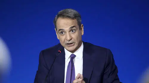Miçotakis: Yunanistan Hürmüz'de askeri operasyona katılmayacak