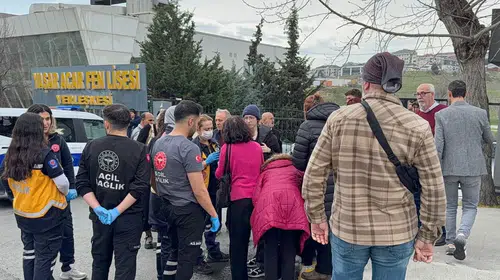 Fen lisesinde kimya deneyi hastanede bitti: Okuldaki patlamadan dolayı 4 öğrenci yaralandı