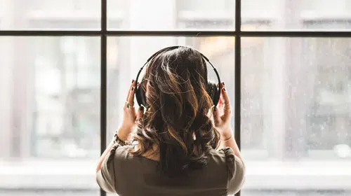 Bilim insanları açıkladı: Müzik dinlemenin dört şaşırtıcı faydası