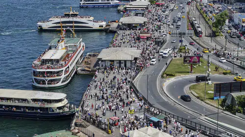 Üç büyük ilde bahar havası: İstanbul, Ankara ve İzmir'de hafta sonu sıcaklıklar kaç derece olacak?