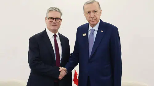 Cumhurbaşkanı Erdoğan, Starmer ile İran’a yönelik saldırıları görüştü: Barış odaklı çabalar sürüyor