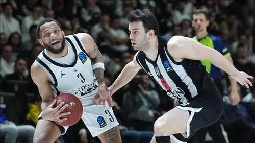 Beşiktaş GAİN, Dolomiti Energia'yı 77-76 yenerek yarı finale yükseldi