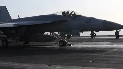 İran: ABD’ye ait F-18 savaş uçağı vuruldu