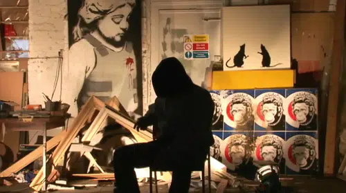 Banksy’nin sırrı çözülüyor mu: Gerçek kimliğinin belli olduğu iddia edildi!