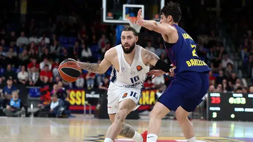 Anadolu Efes, Barcelona deplasmanında kaybetti