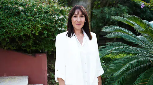 Binnur Kaya'dan usta sanatçıya büyük vefa