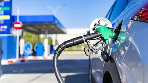 Akaryakıta rekor zam: Motorine 7,67 TL, benzine 2,29 TL artış