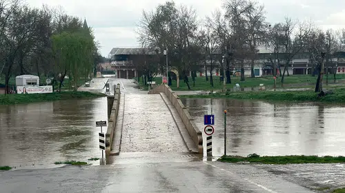 Bulgaristan’daki yağışlar Edirne’yi vurdu: Meriç ve Tunca için sarı alarm verildi