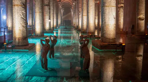 Yerebatan Sarnıcı İBB'den alındı: Mülkiyet Vakıflar Genel Müdürlüğü'ne devredildi