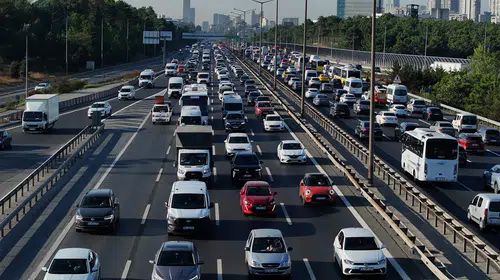 Martta trafiğe 159 bin 931 araç kaydedildi