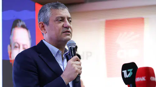 Özgür Özel'den ABD'deki daire iddialarına sert yanıt: İspatlamayan namerttir