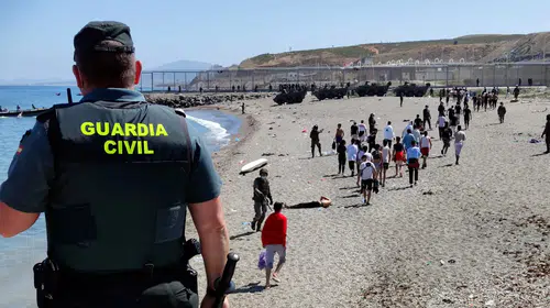 İspanya'dan dev adım: 500 bin düzensiz göçmene vatandaşlık yolu açılıyor