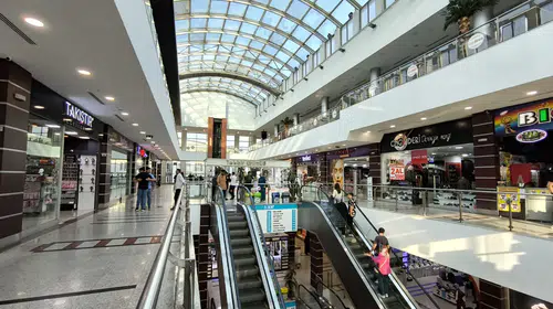 AVM’lere giriş ücretli mi olacak? Resmi açıklama geldi