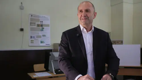 Bulgaristan seçimlerini Radev’in koalisyonu kazandı