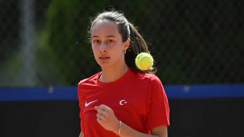 Zeynep Sönmez, Porsche Tennis Grand Prix'ne son 16 turunda veda etti