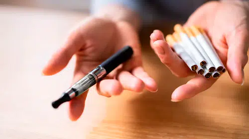 Tıp dünyasından elektronik sigara uyarısı: Kansere yakalanma riskini doğrudan artırıyor