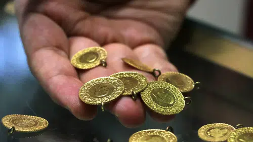 1758 Cumhuriyet altınını dolandırıcılara kaptırdı: 5 kişi gözaltında