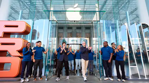 Yapay zeka yarışında koltuk değişti: Apple yeniden zirvede