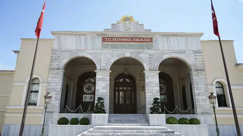 İstanbul Valiliği'nden okullarda mescit talimatı: 39 ilçeye resmi yazı gönderildi