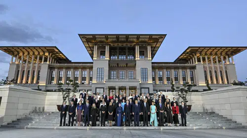 NATO liderlerine sunulan menü belli oldu: Trabzon tereyağı, Hizan balı ve Sütlü Nuriye sofrada yer aldı