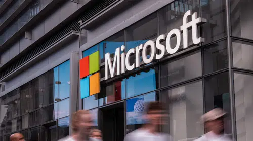 Microsoft 4 bin 800 çalışanını işten çıkaracağını duyurdu
