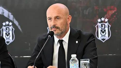 Beşiktaş Teknik Direktörü Vincenzo Italiano'dan Midtjylland maçı öncesi net mesaj: "Transferler gelecek, hazırız"