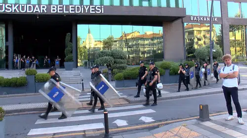 Üsküdar Belediyesi'ne usulsüz ruhsat operasyonu: Belediye Başkanı Sinem Dedetaş gözaltında