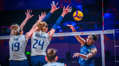 Voleybol Milletler Ligi'nde ilk finalist Brezilya oldu
