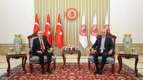 Kemal Kılıçdaroğlu ile Numan Kurtulmuş Meclis'te bir araya geldi
