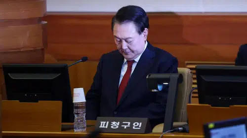Eski Güney Kore Devlet Başkanı Yoon Suk Yeol'e 2 yıl hapis cezası